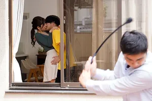 Anh trai làm tình người yêu khi phát hiện thường live stream khoe vú trên douyin